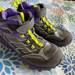 Merrell Kids hiking boots size 3